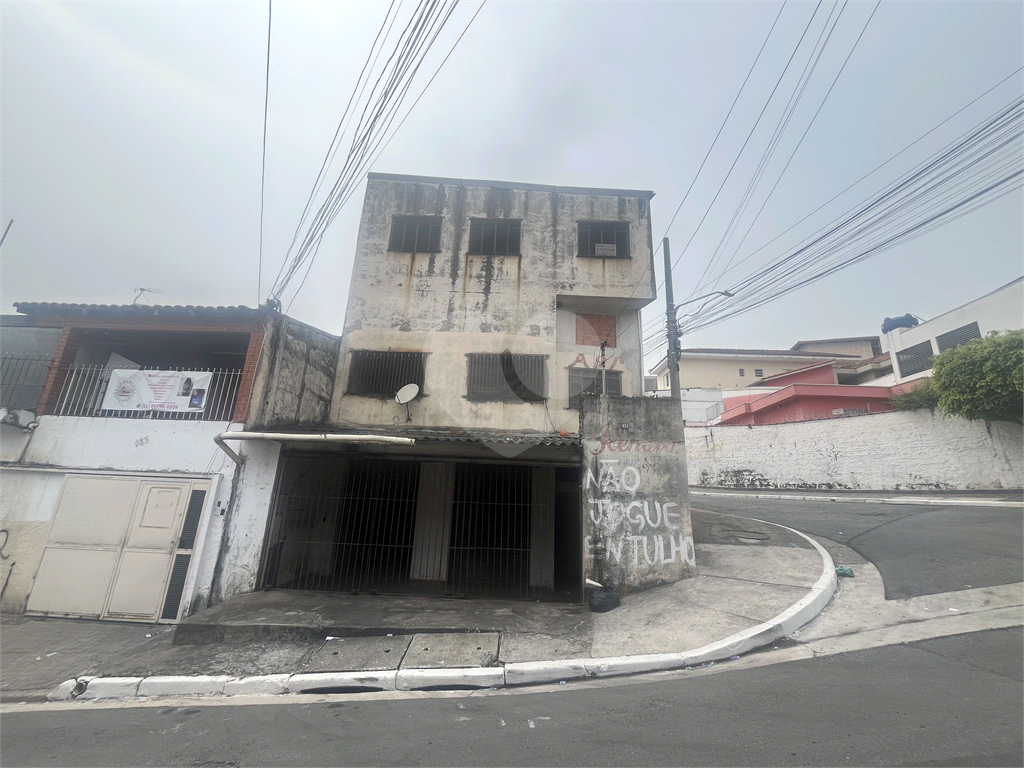 Prédio Comercial na Zona Norte