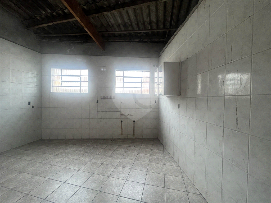 Prédio Comercial na Zona Norte