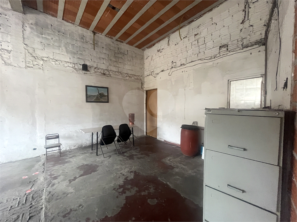 Prédio Comercial na Zona Norte