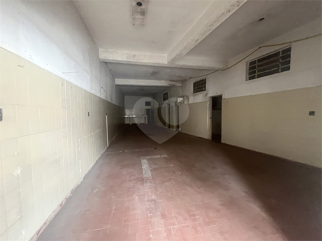 Prédio Comercial na Zona Norte