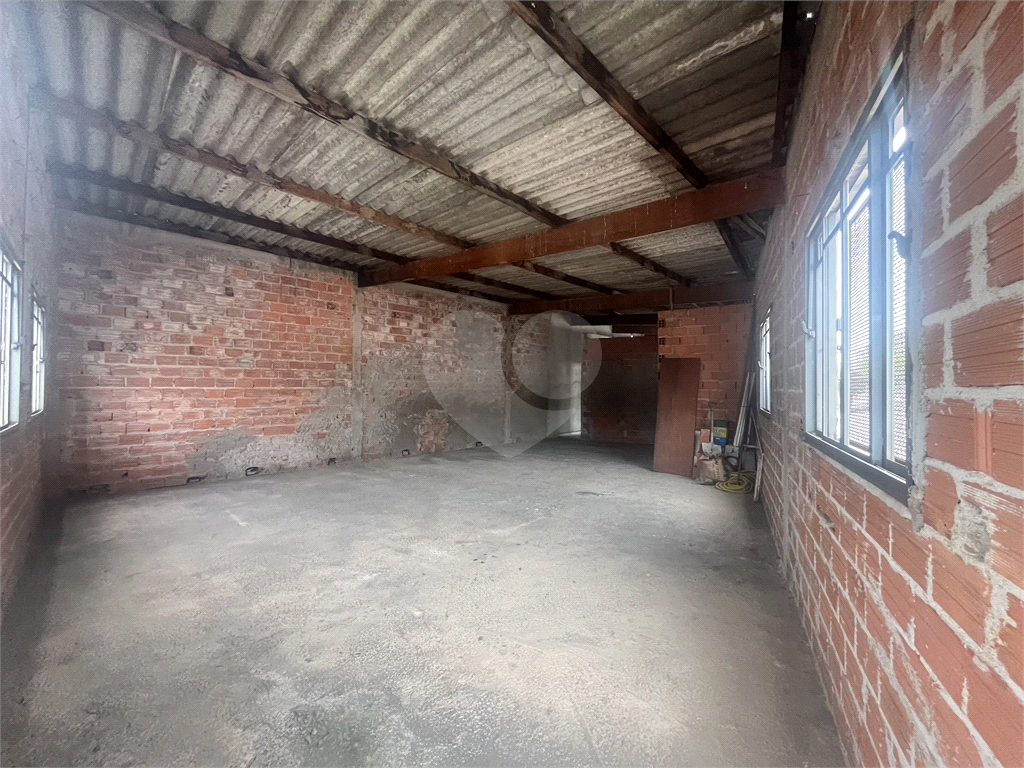 Prédio Comercial na Zona Norte