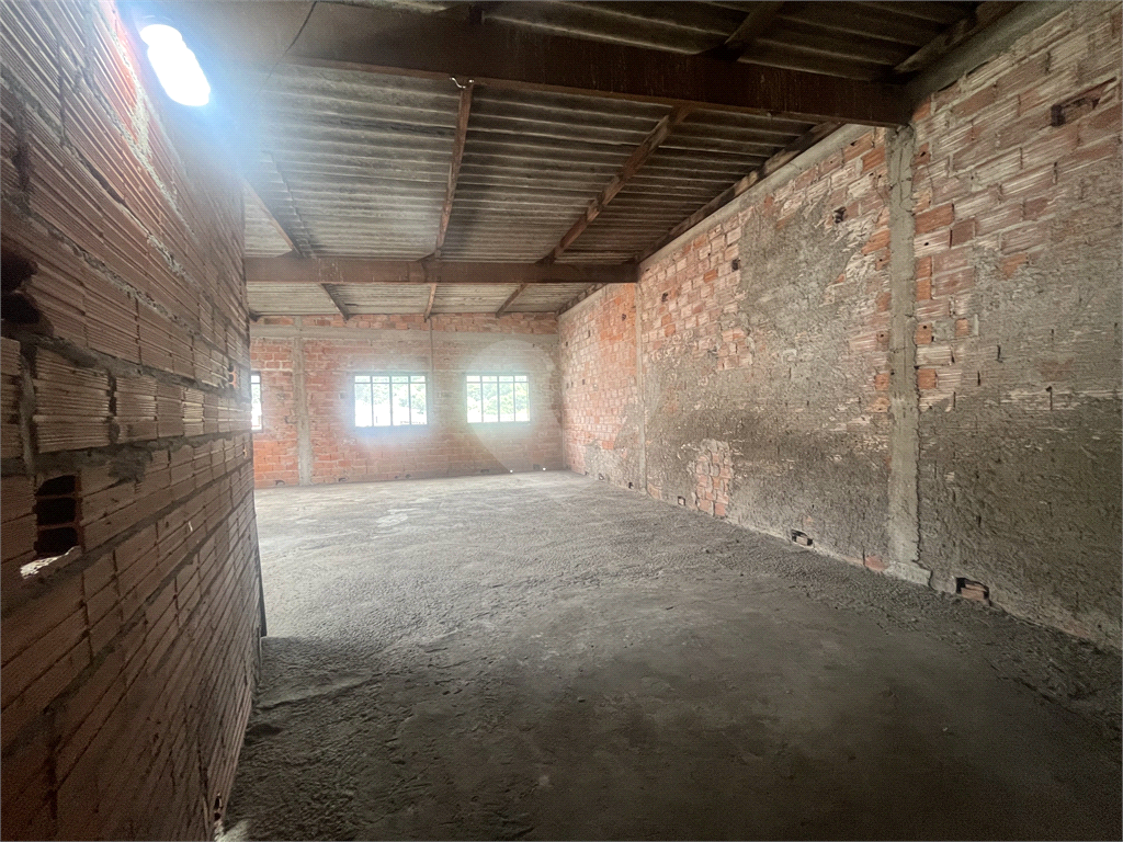 Prédio Comercial na Zona Norte