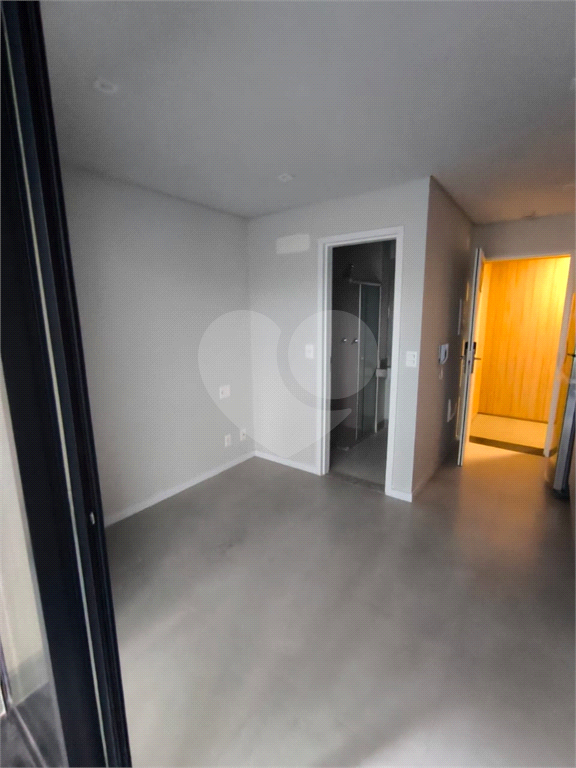 PINHEIROS - ESTÚDIO NOVO ! SEMIMOBILIADO 