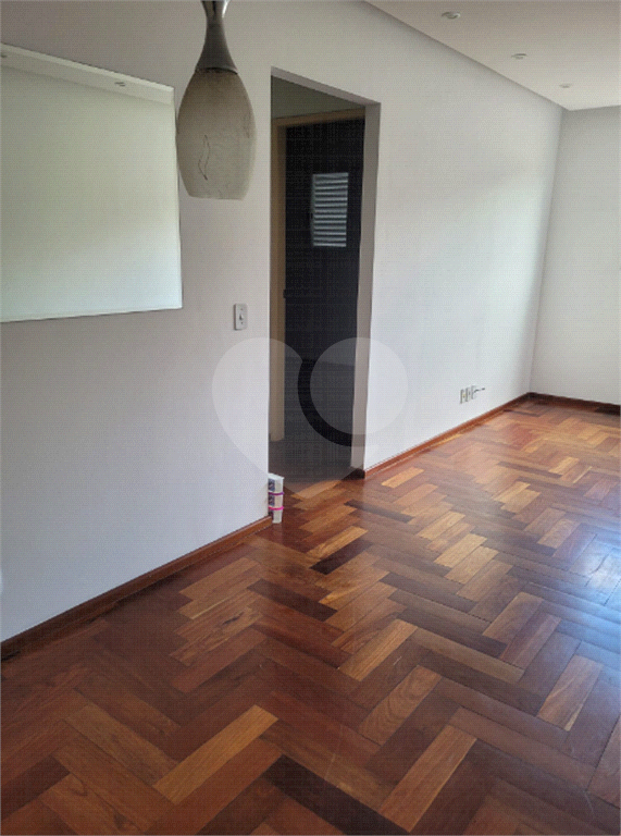 APARTAMENTO em JARDIM CUMBICA