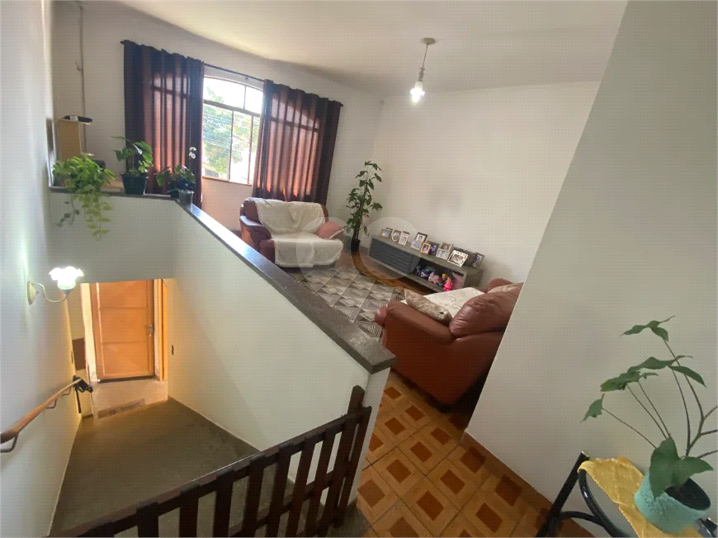 Casa à venda com 5 quartos, 205m² - Foto 7