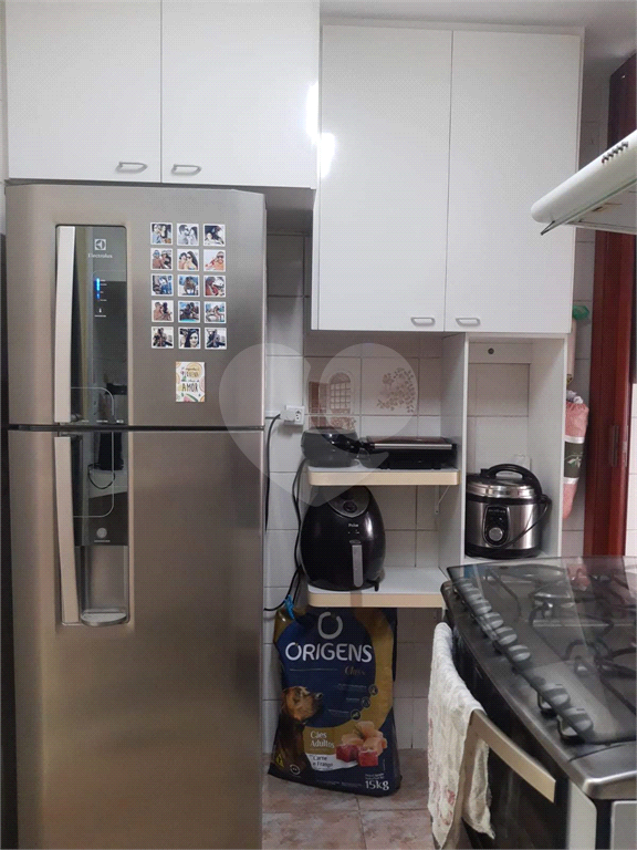 APARTAMENTO em CAMPO LIMPO