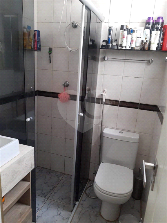 APARTAMENTO em CAMPO LIMPO
