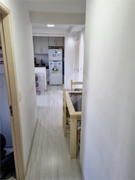 APARTAMENTO em CAMPO LIMPO