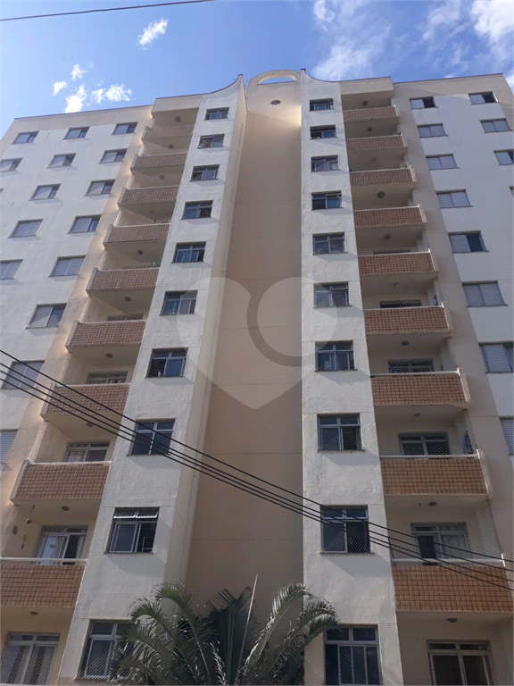 APARTAMENTO em PARQUE NOVO MUNDO