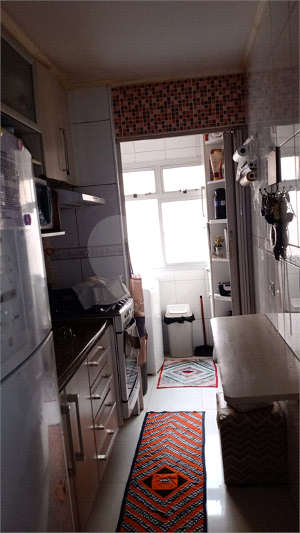 APARTAMENTO em PARQUE NOVO MUNDO