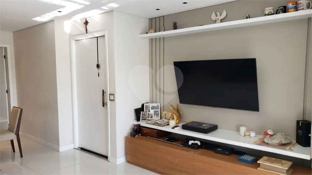 APARTAMENTO em VILA MASCOTE