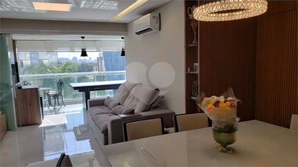 APARTAMENTO em VILA MASCOTE