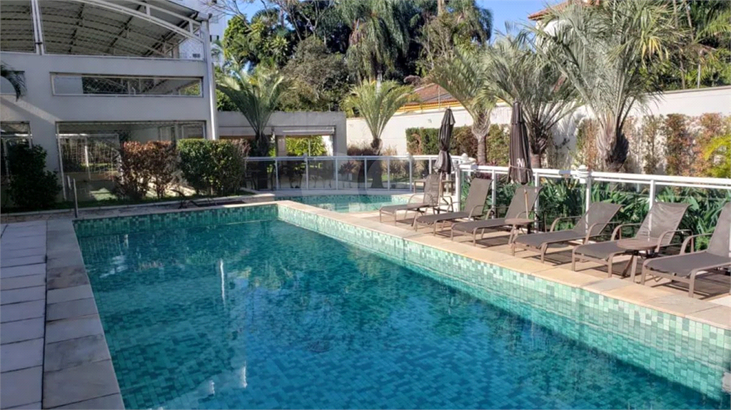 APARTAMENTO em VILA MASCOTE