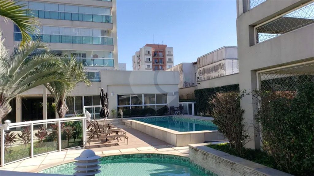 APARTAMENTO em VILA MASCOTE