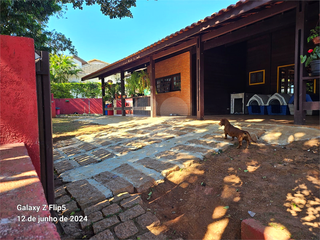 Casa à venda com 4 quartos, 571m² - Foto 9