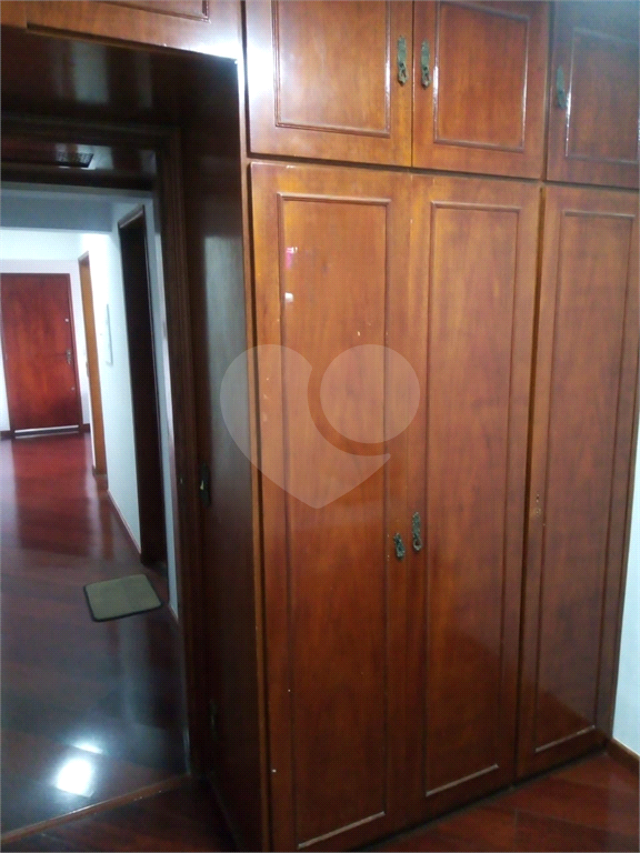 Apartamento à Venda com 2 Dormitórios - 1 Vaga de Garagem