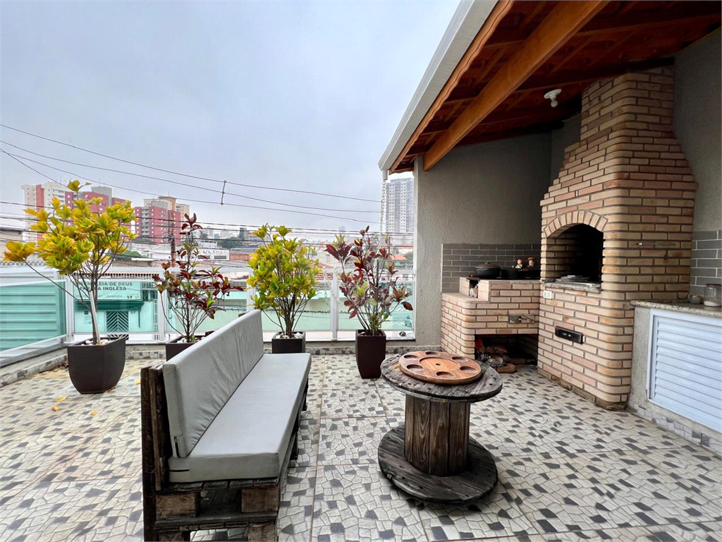 Casa assobradada à venda | 162 m² | 2 suítes | 2 vagas na Parada Inglesa!