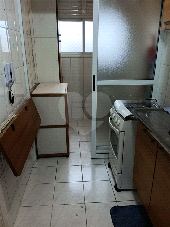 ALUGA-SE APARTAMENTO DE 2 QUARTOS TODO MOBILIADO NA CASA VERDE