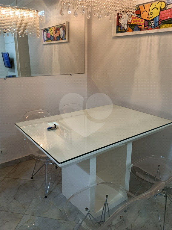 ALUGA-SE APARTAMENTO DE 2 QUARTOS TODO MOBILIADO NA CASA VERDE