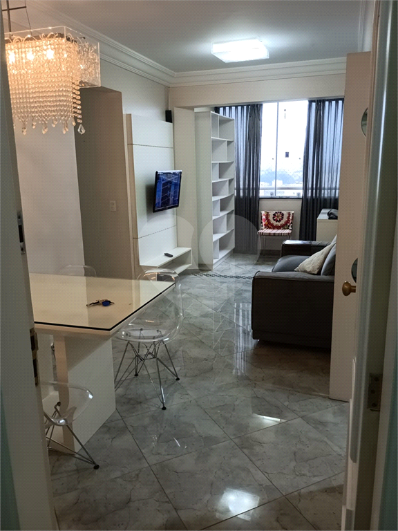 ALUGA-SE APARTAMENTO DE 2 QUARTOS TODO MOBILIADO NA CASA VERDE