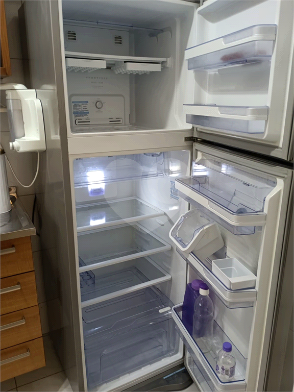 ALUGA-SE APARTAMENTO DE 2 QUARTOS TODO MOBILIADO NA CASA VERDE