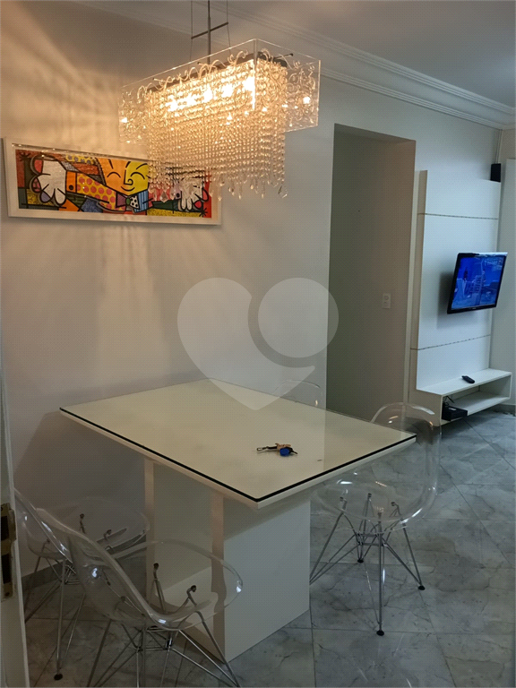 ALUGA-SE APARTAMENTO DE 2 QUARTOS TODO MOBILIADO NA CASA VERDE