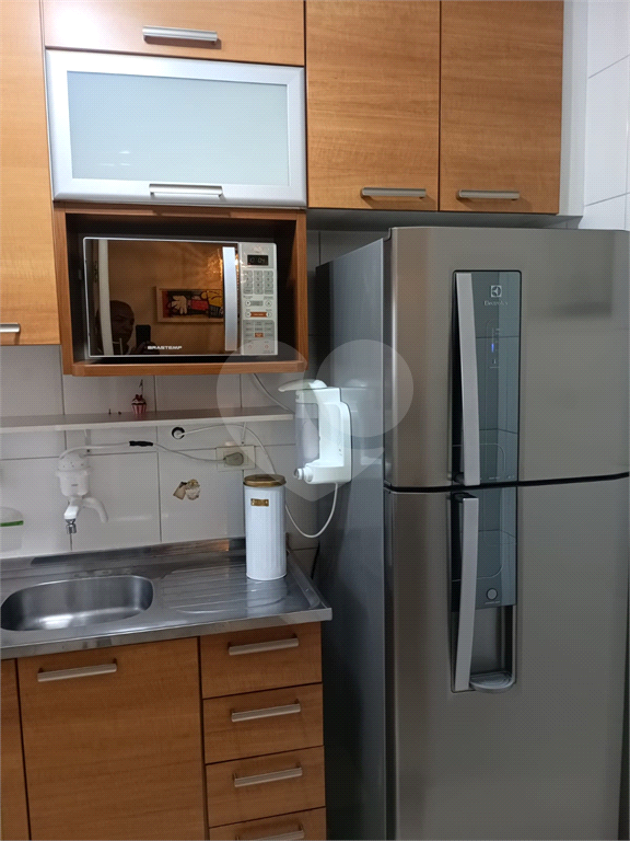 ALUGA-SE APARTAMENTO DE 2 QUARTOS TODO MOBILIADO NA CASA VERDE