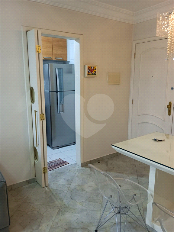 ALUGA-SE APARTAMENTO DE 2 QUARTOS TODO MOBILIADO NA CASA VERDE