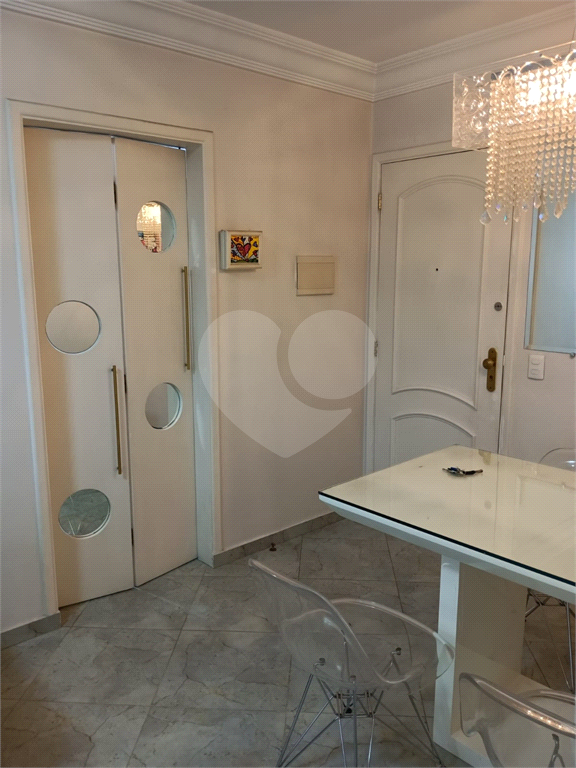 ALUGA-SE APARTAMENTO DE 2 QUARTOS TODO MOBILIADO NA CASA VERDE