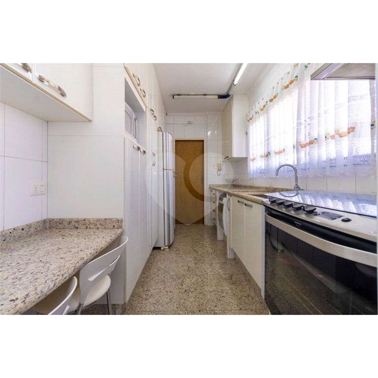 Apartamento alto padrão à venda | 206 m² | 4 dormitórios (2 suítes) | 3 vagas em Santana!