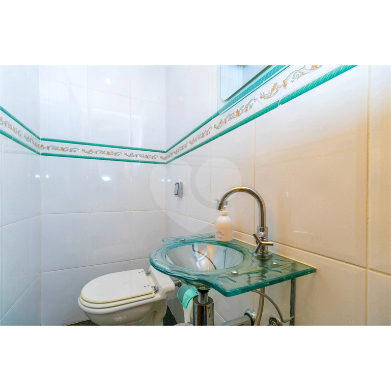 Apartamento alto padrão à venda | 206 m² | 4 dormitórios (2 suítes) | 3 vagas em Santana!