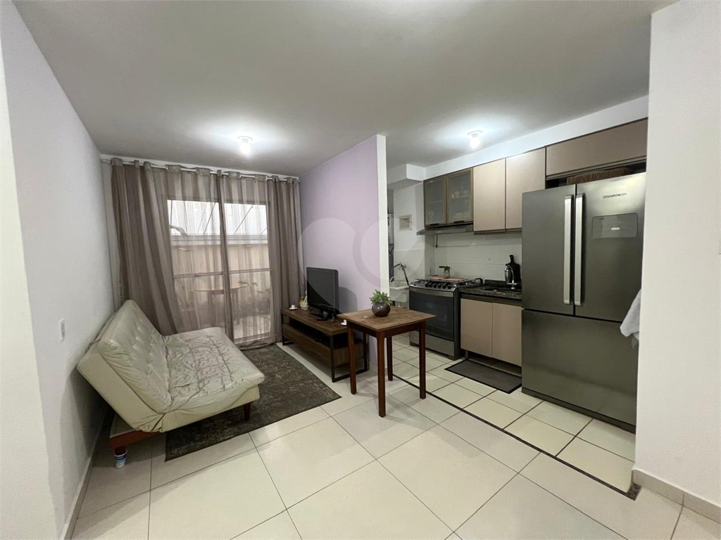 Apartamento à venda com 2 quartos, 49m² - Foto 16