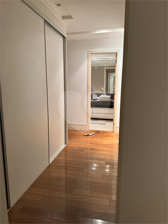 Apartamento à venda com 3 quartos, 200m² - Foto 48