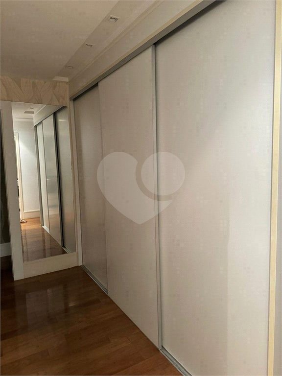 Apartamento à venda com 3 quartos, 200m² - Foto 44