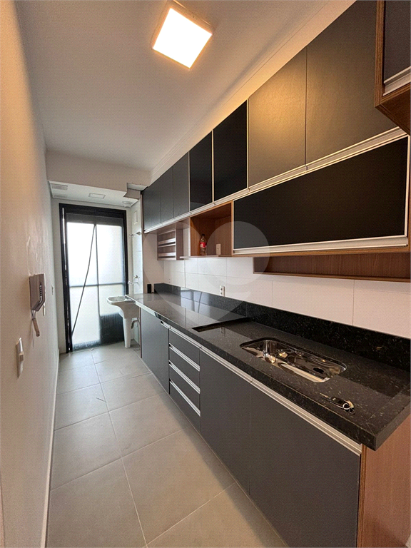 Apartamento à venda com 2 quartos, 70m² - Foto 15