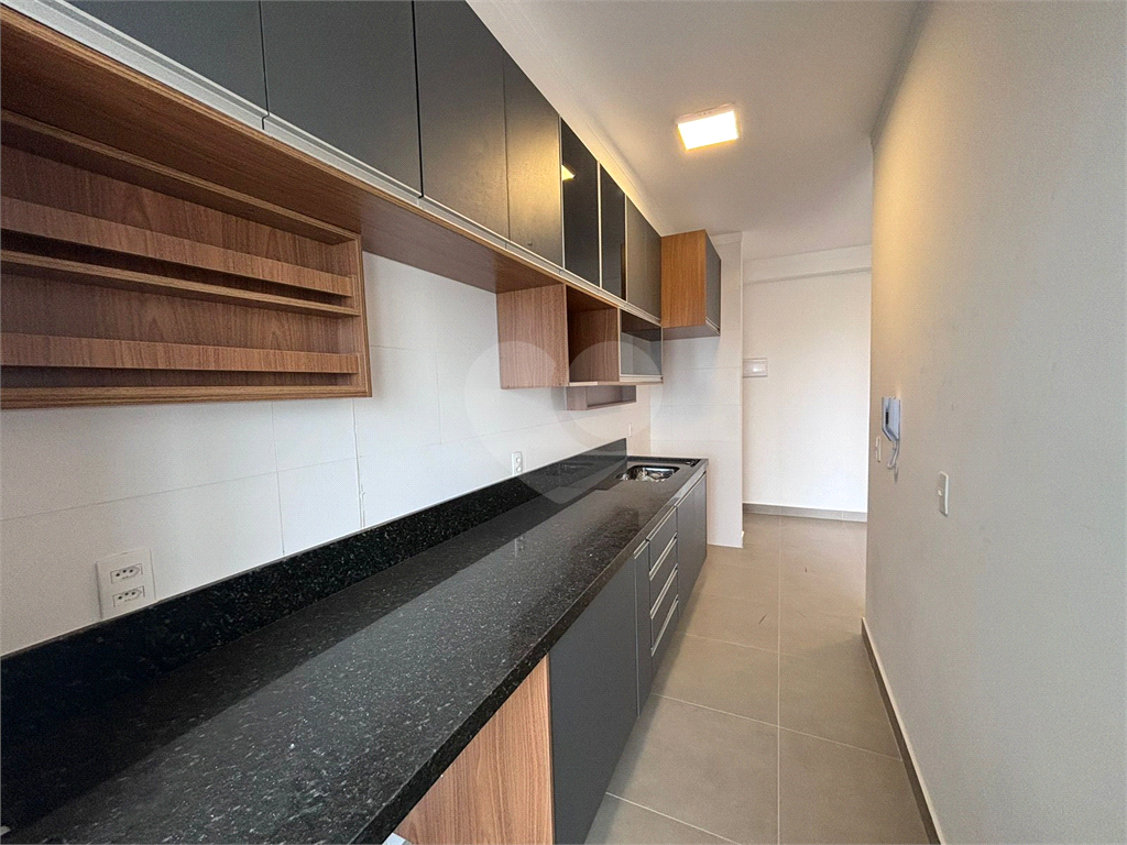 Apartamento à venda com 2 quartos, 70m² - Foto 18