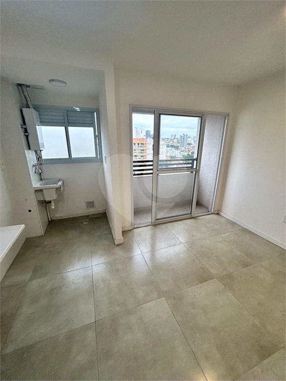 Apartamento na Vila Paulicéia