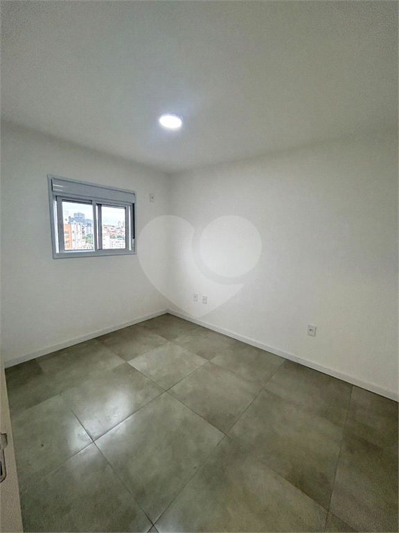 Apartamento na Vila Paulicéia