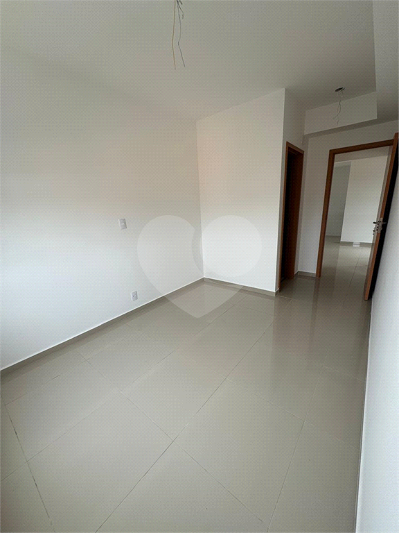 Apartamento à venda com 2 quartos, 69m² - Foto 4