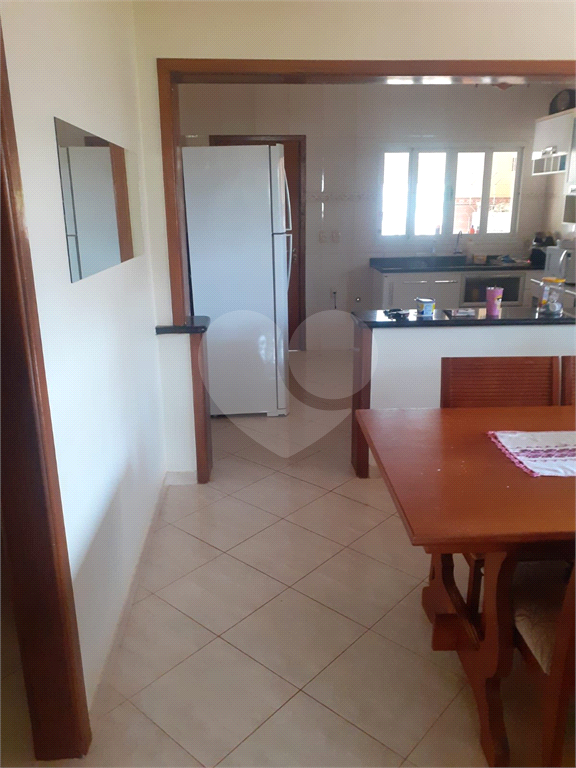 Casa à venda com 2 quartos, 200m² - Foto 22