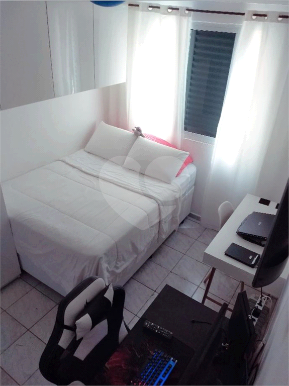 APARTAMENTO em SAPOPEMBA