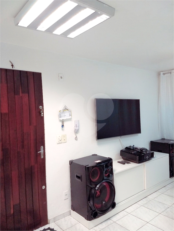 APARTAMENTO em SAPOPEMBA