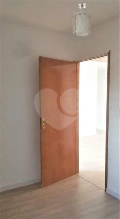 APARTAMENTO em PARQUE PRIMAVERA