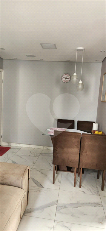 APARTAMENTO em MORUMBI