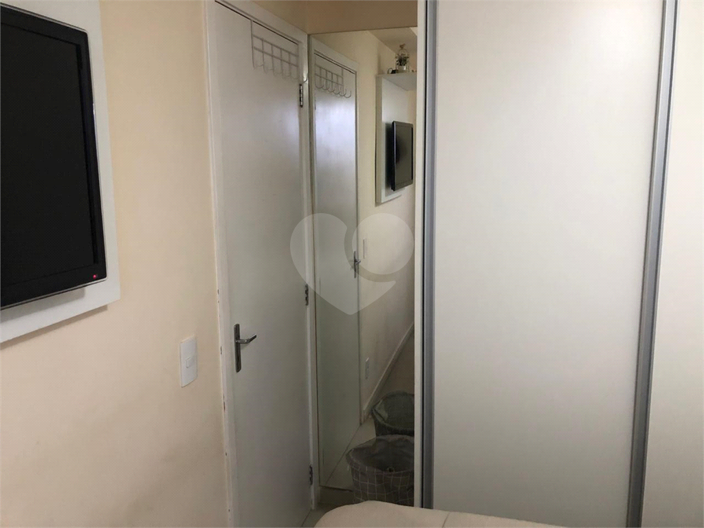 Apartamento à venda com 2 quartos, 62m² - Foto 33