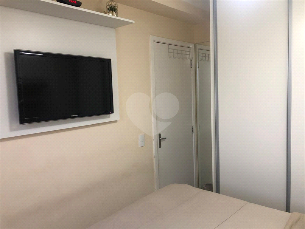 Apartamento à venda com 2 quartos, 62m² - Foto 23