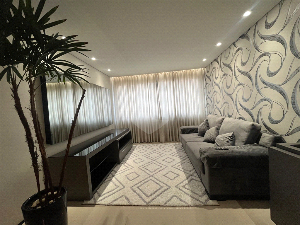 Apartamento Totalmente Reformado e Mobiiliado