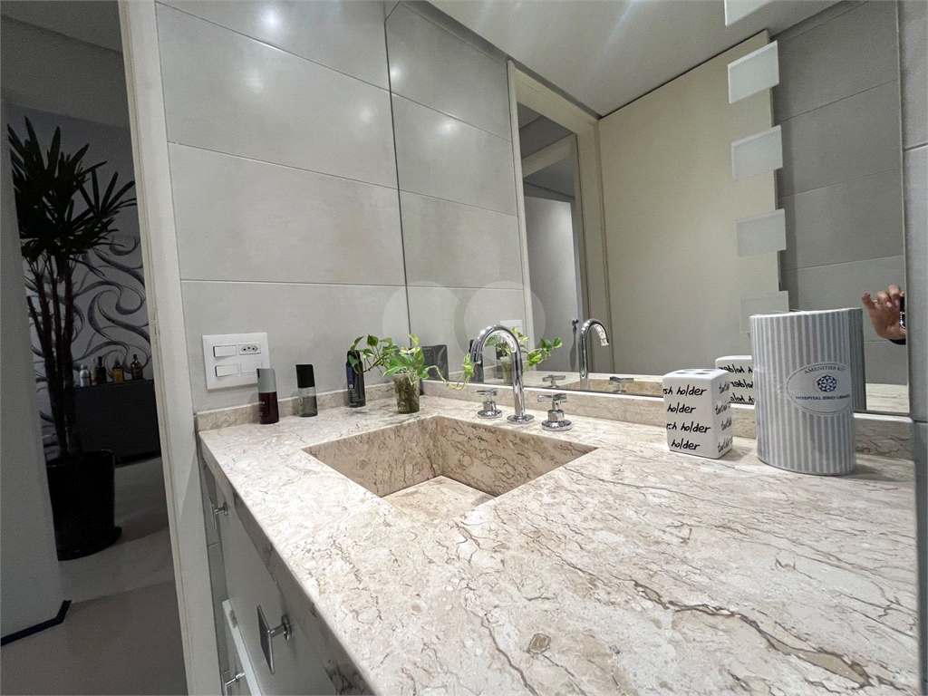 Apartamento Totalmente Reformado e Mobiiliado