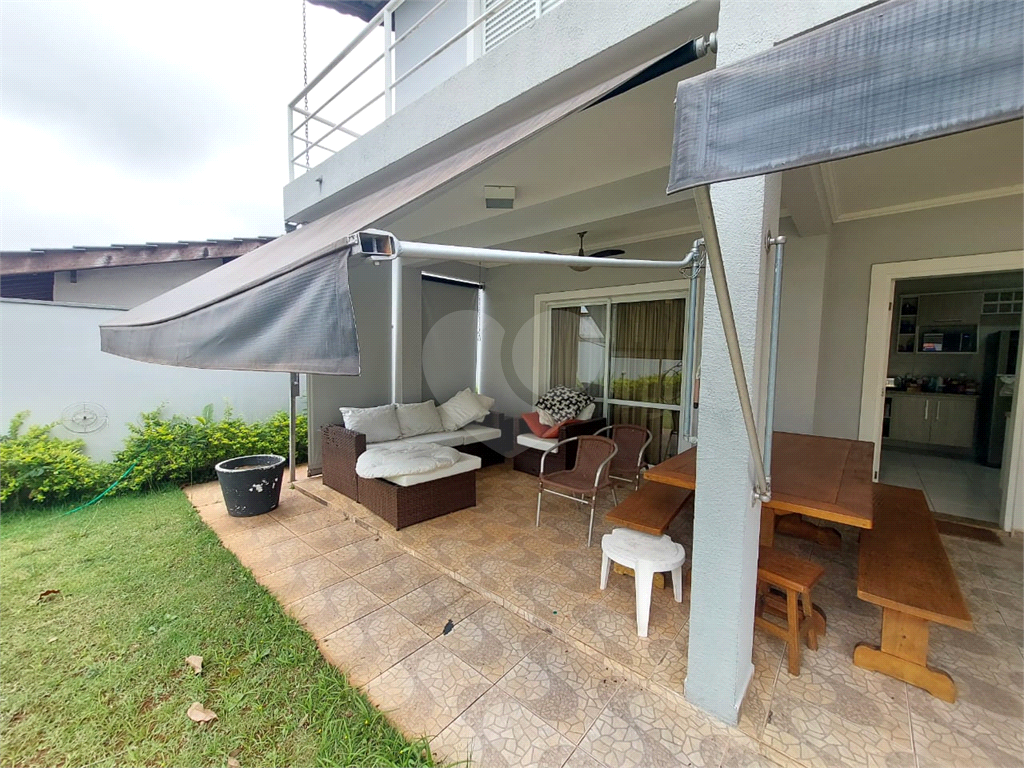 Casa em Condomínio de Alto Padrão