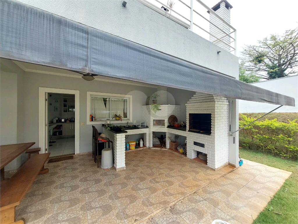 Casa em Condomínio de Alto Padrão